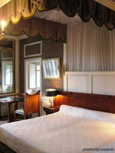Hotel Chateau Du Val Hillion Zimmer foto